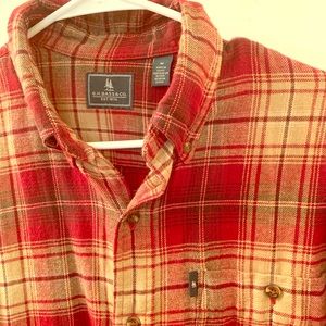 G.H.BASS&CO.Button up top men shirts